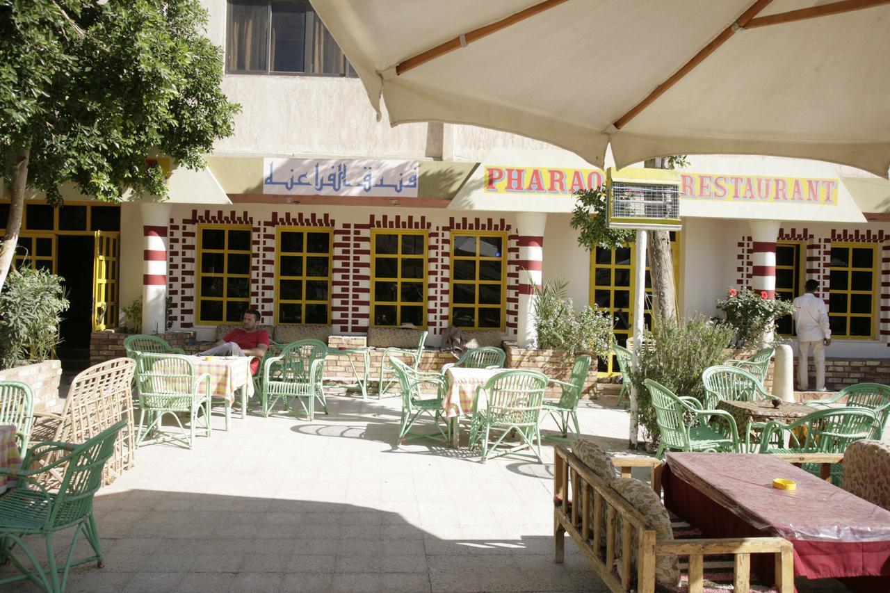 Pharaohs Hotel Luxor Exterior foto